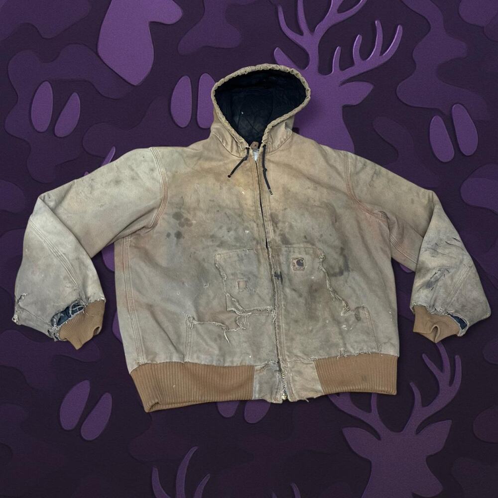 Vintage Carhartt J130 Active Jacket in Brown Distressed